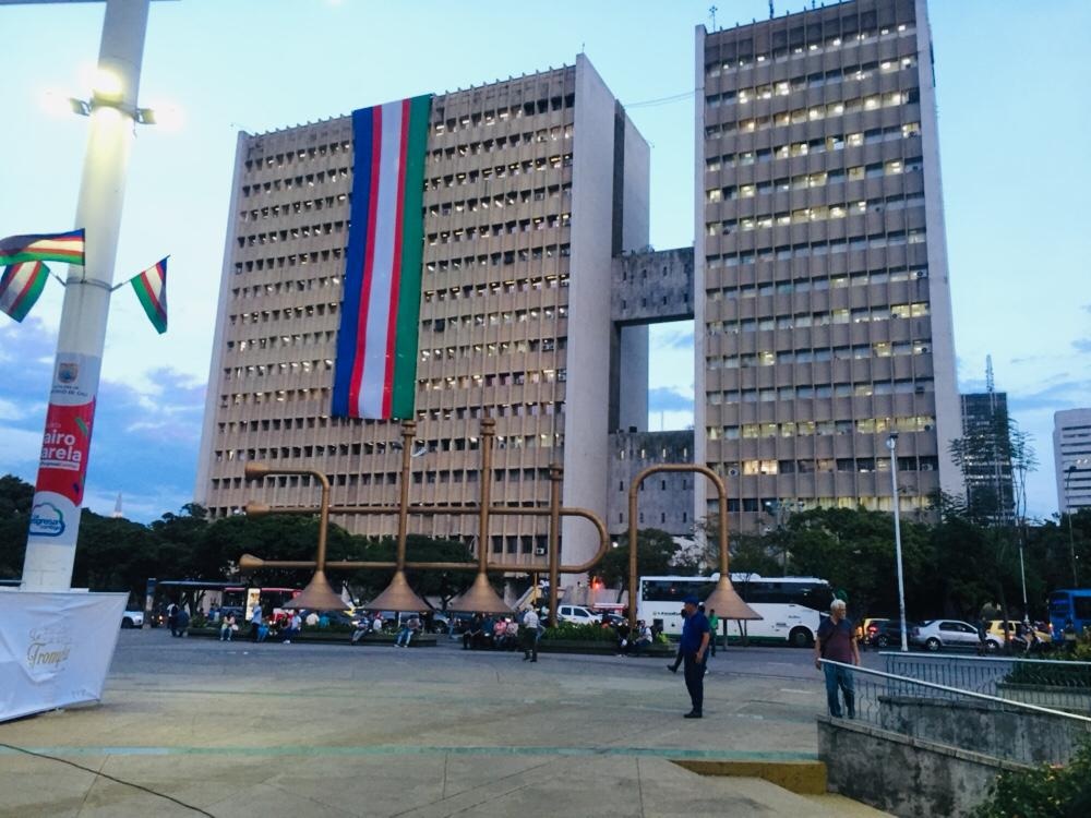 Torres de la Alcaldía de Cali y administración central de EMCALI EICE ESP. Fuente: propia
